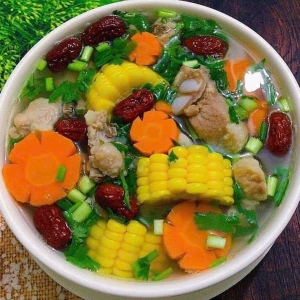 Canh sườn ngũ quả táo dỏ