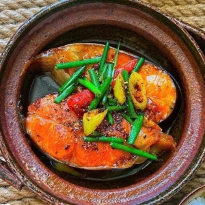 Cá bông lau kho tộ